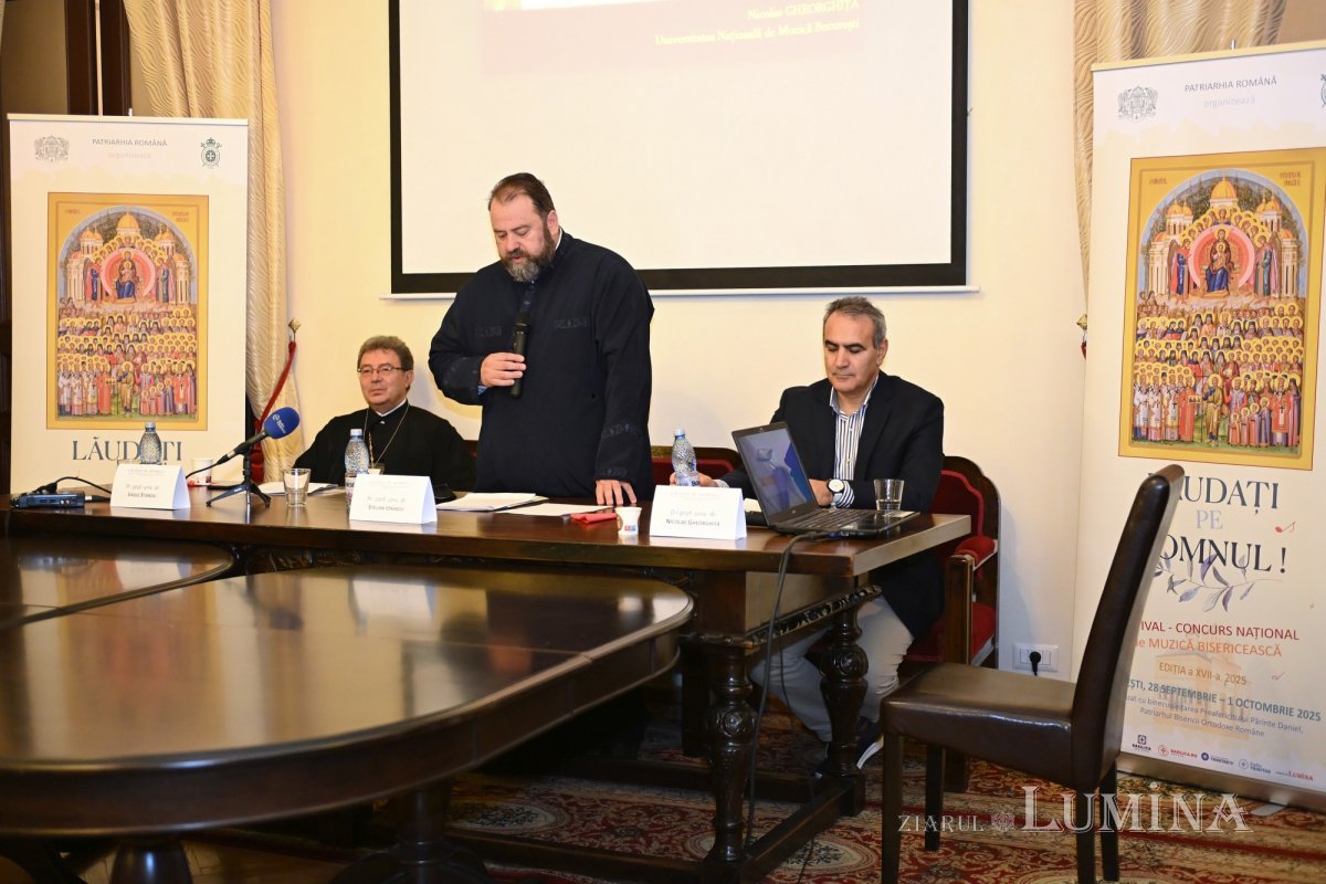 Vernisajul expoziției de partituri psaltice la Biblioteca Sfântului Sinod 342885