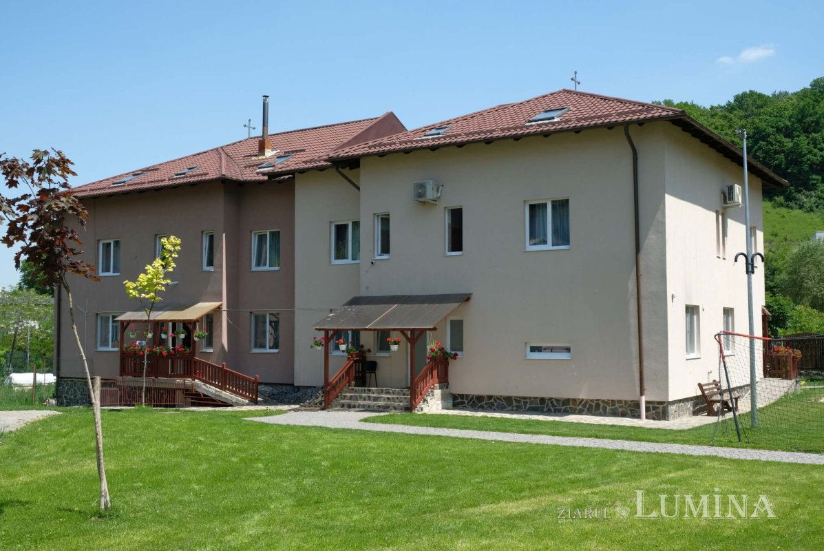 Aerul Mănăstirii Floreşti 342973