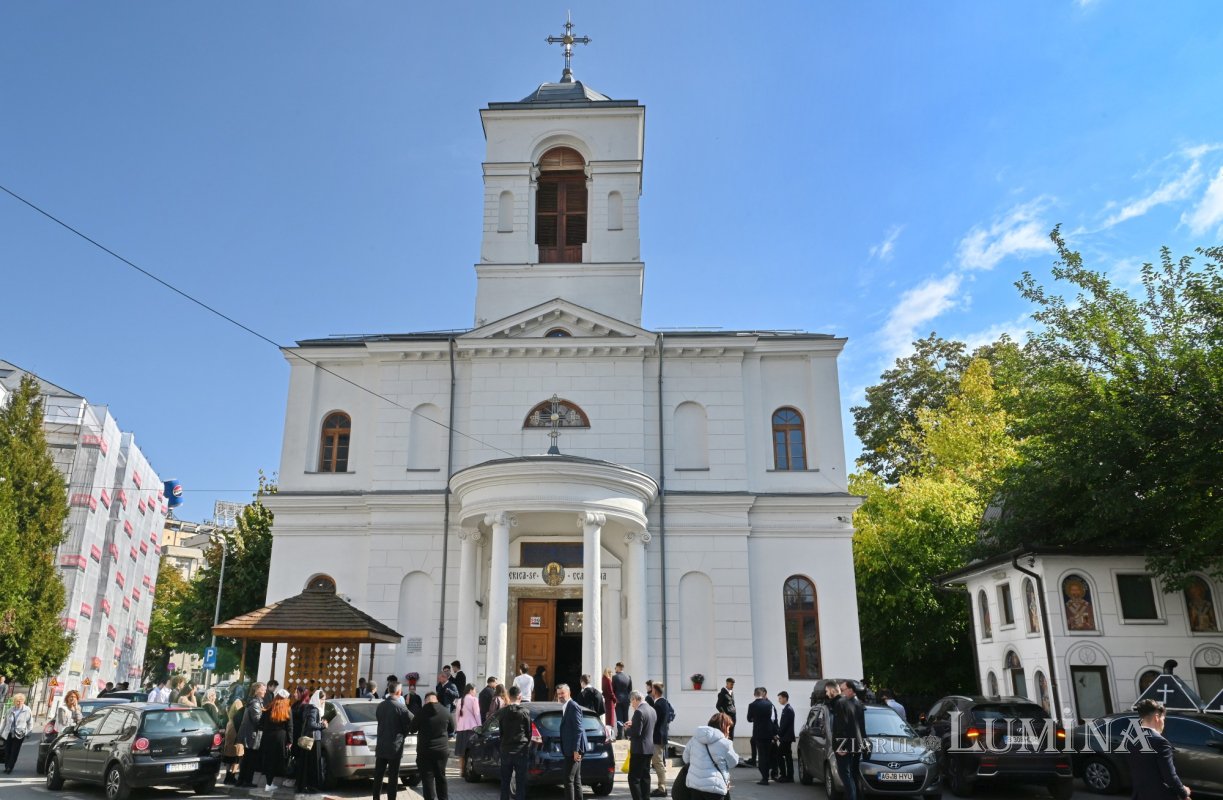 Deschiderea anului universitar la Facultatea „Justinian Patriarhul” 343078