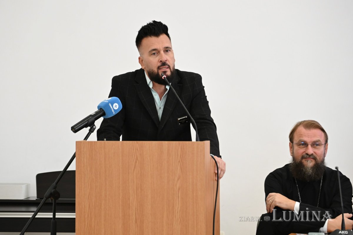 Deschiderea anului universitar la Facultatea „Justinian Patriarhul” 343098