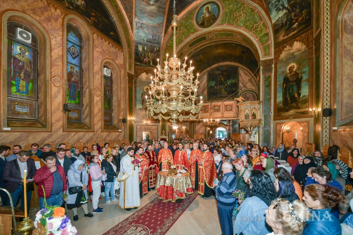Zi de hram la Parohia Zlătari din Capitală 343193