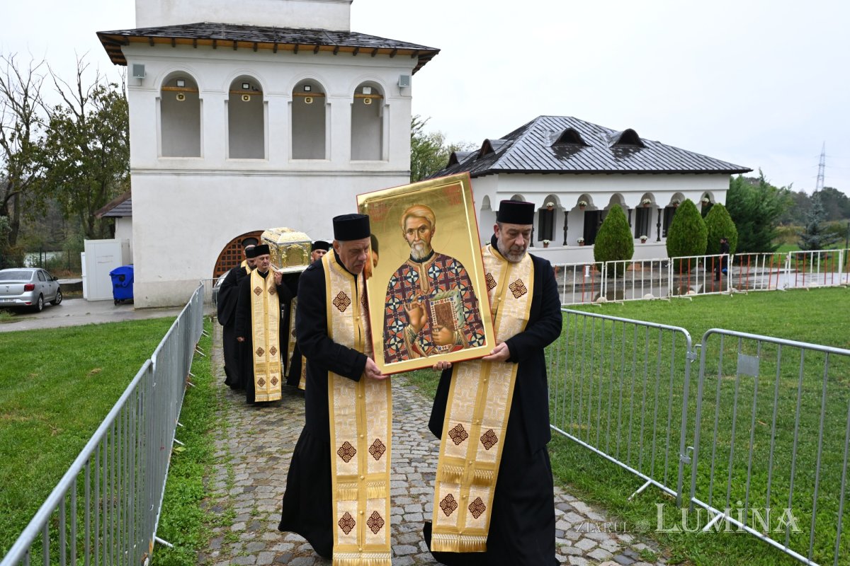 Primirea cinstitelor moaște ale Sfântului Preot Dumitru Stăniloae la Mănăstirea Cernica 343362