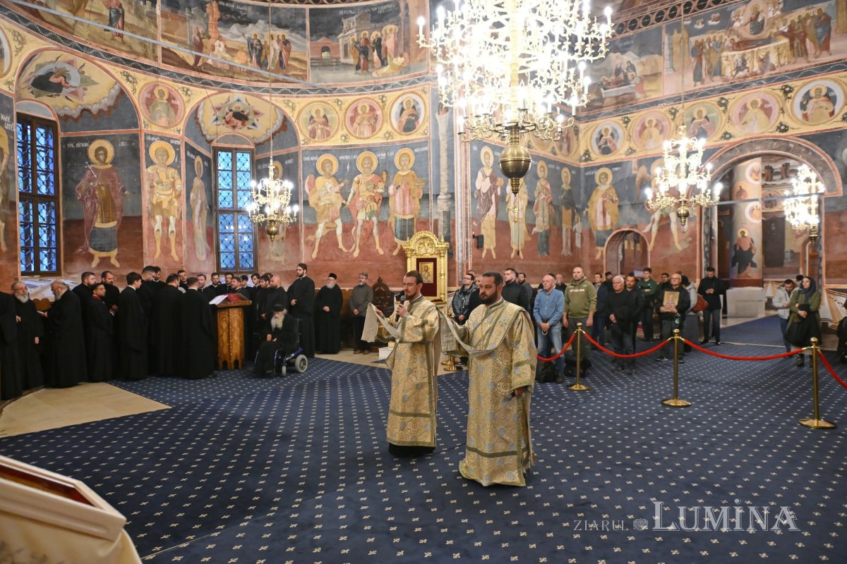 Primirea cinstitelor moaște ale Sfântului Preot Dumitru Stăniloae la Mănăstirea Cernica 343371