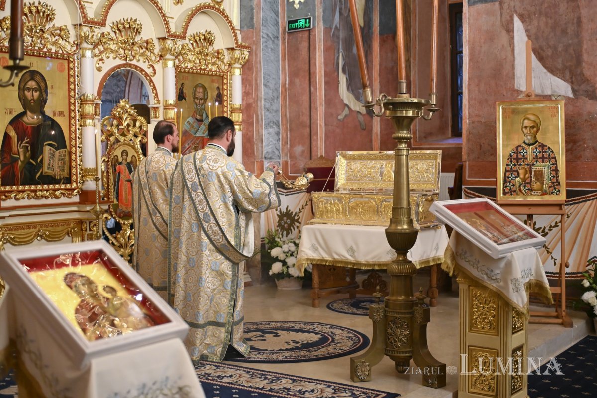 Primirea cinstitelor moaște ale Sfântului Preot Dumitru Stăniloae la Mănăstirea Cernica 343372