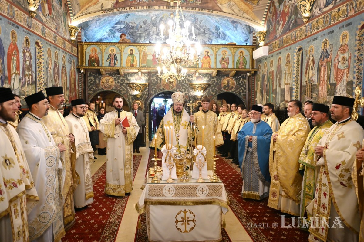 Resfințirea Bisericii Apărătorii Patriei II din Capitală 343455