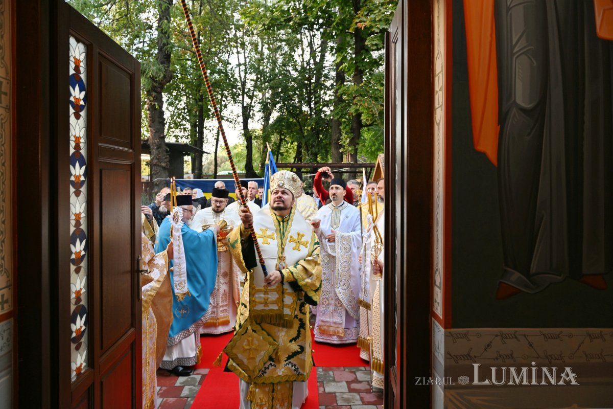 Resfințirea Bisericii Apărătorii Patriei II din Capitală 343458