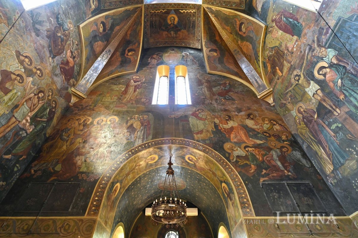 Sclipirile Luminii: Biserica „Sfântul Nicolae”-Ghica 343929