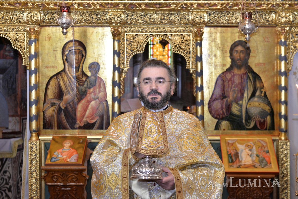 „Rostul vieții este primirea și rodirea cuvântului lui Dumnezeu” 344270