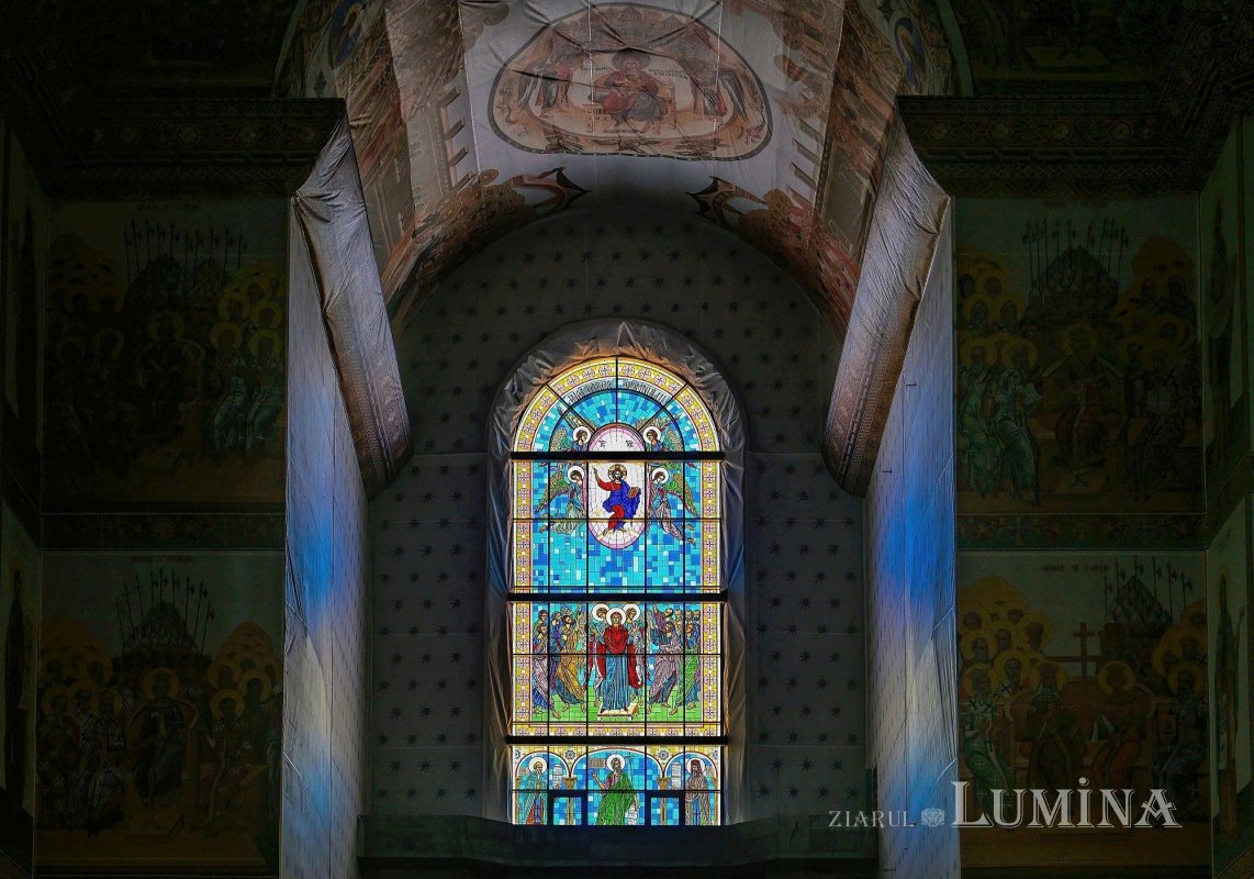 „Și s-a deschis Templul lui Dumnezeu, cel din cer...” 343258