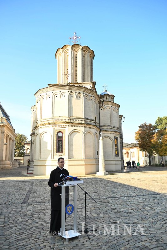 Jandarmii și voluntarii ajută pelerinii veniți la Sfântul Cuvios Dimitrie 344933