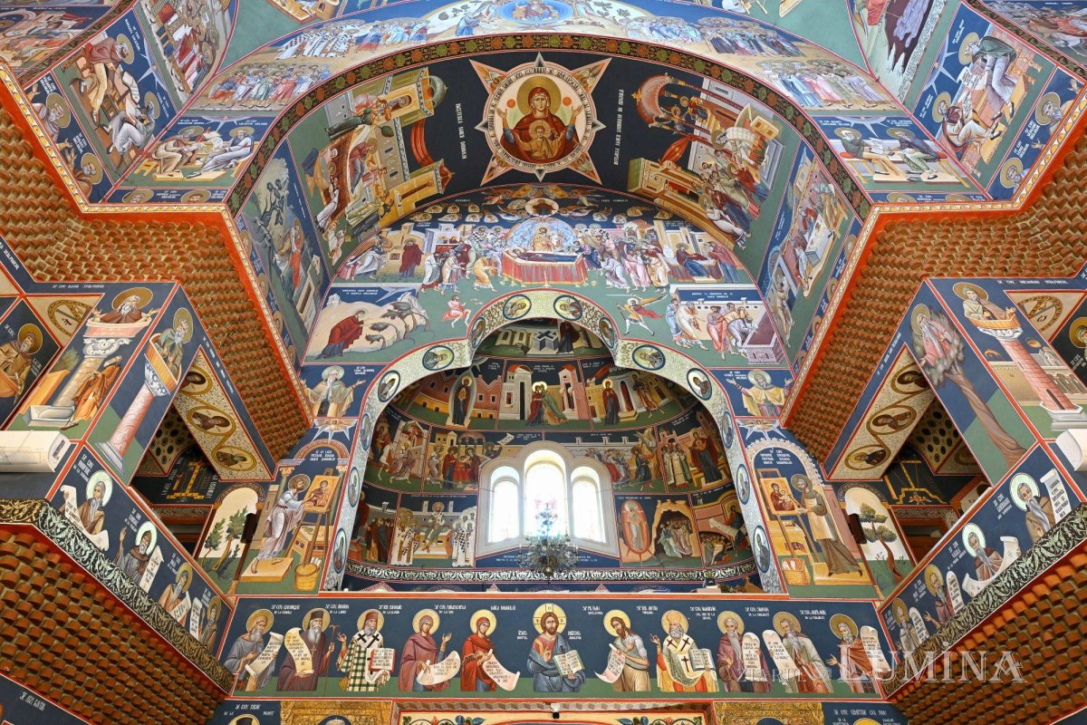 Sclipirile Luminii: Parohia „Sfânta Vineri”- Drumul Taberei, Bucureşti 344842