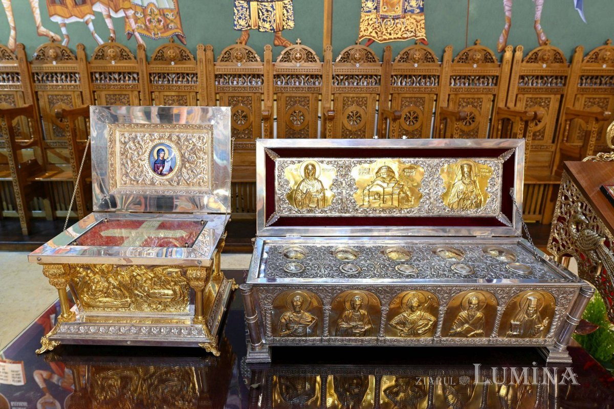 Sclipirile Luminii: Parohia „Sfânta Vineri”- Drumul Taberei, Bucureşti 344844