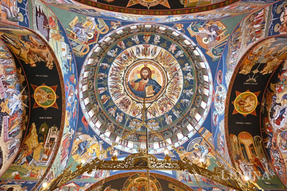 Sclipirile Luminii: Parohia „Sfânta Vineri”- Drumul Taberei, Bucureşti 344845