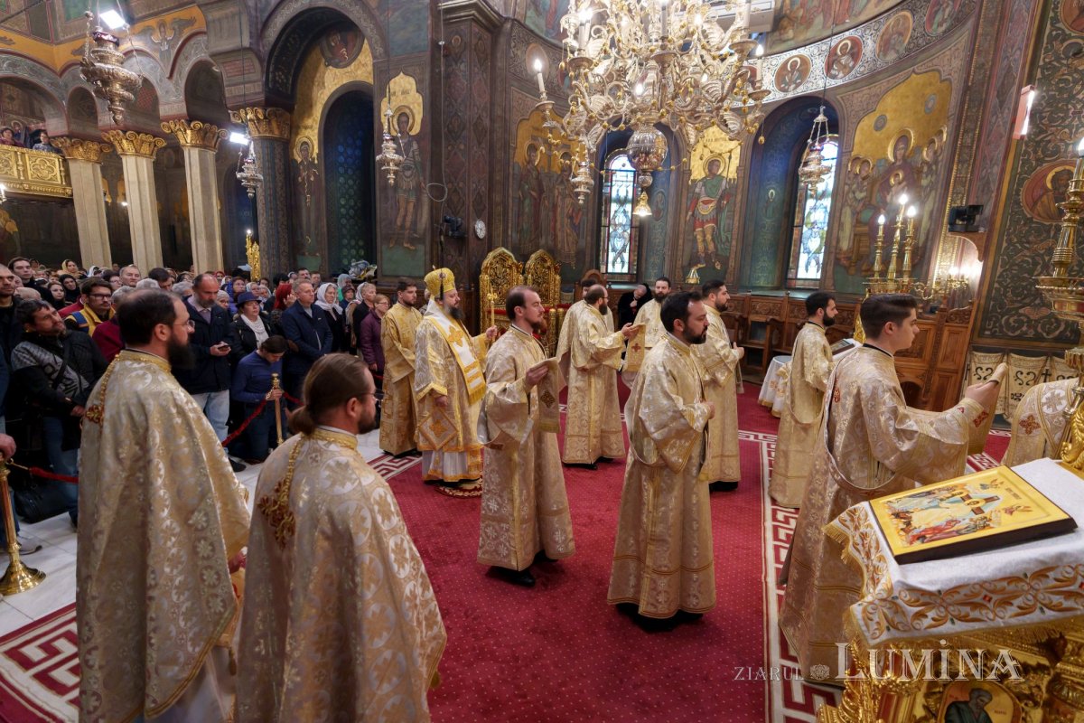 Binecuvântare pentru credincioșii bucureșteni 345189