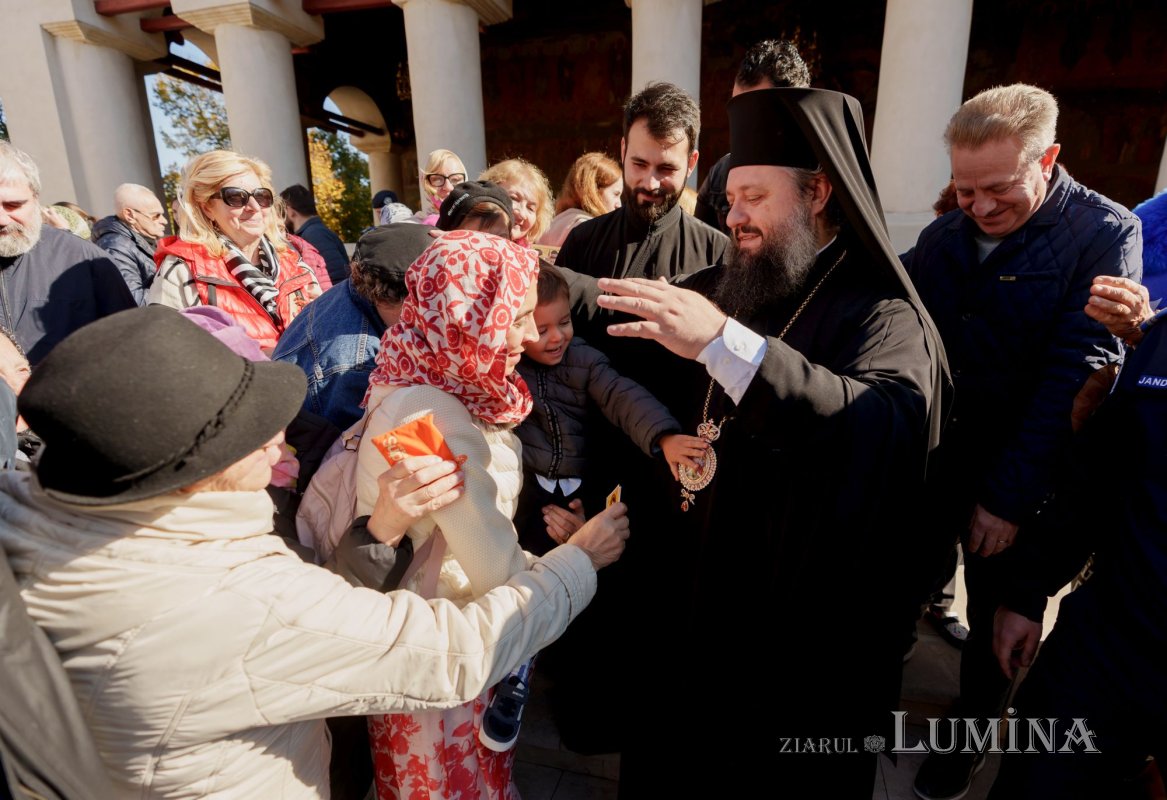 Binecuvântare pentru credincioșii bucureșteni 345205
