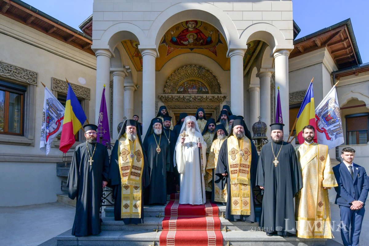 Îmbrățișarea sfinților pe Dealul Patriarhiei 345521