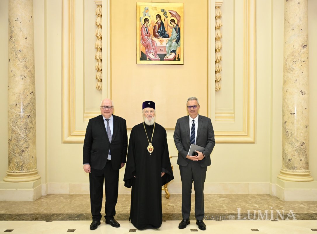 Oaspeți din Franța în vizită la Patriarhia Română 345497