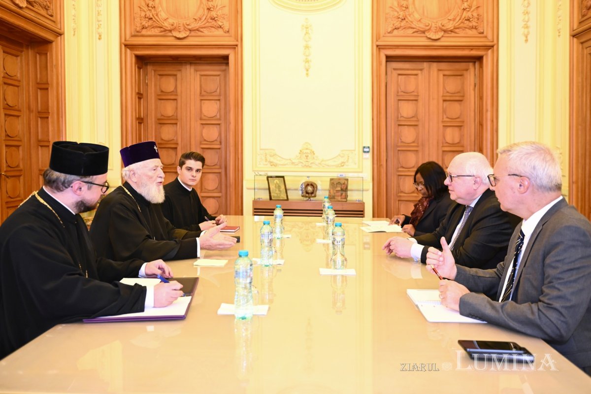 Oaspeți din Franța în vizită la Patriarhia Română 345500