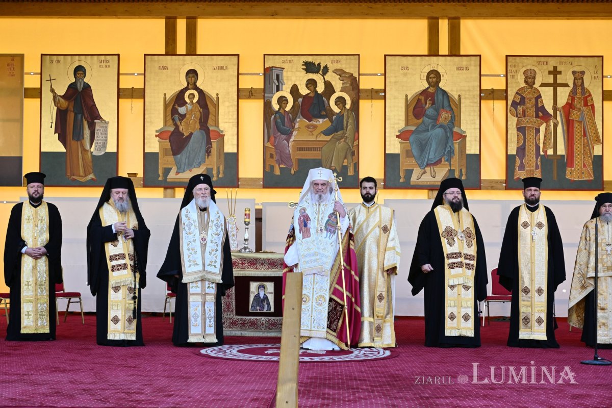 Sfântul Cuvios Dimitrie cel Nou, Ocrotitorul Bucureștilor, și Sfântul Cuvios Ioan Iacob de la Neamț - mărturisitori ai credinței ortodoxe și rugători isihaști 345484