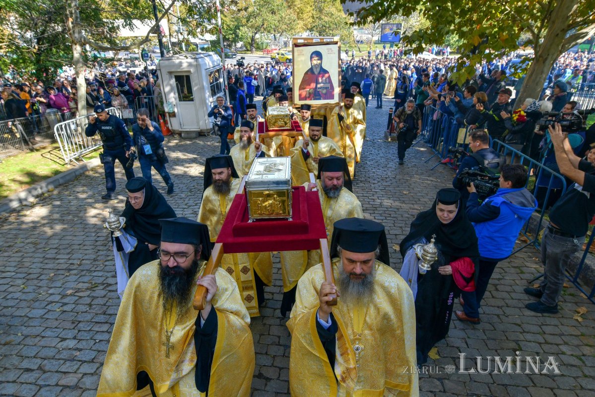 Sfântul Cuvios Dimitrie cel Nou, Ocrotitorul Bucureștilor, și Sfântul Cuvios Ioan Iacob de la Neamț - mărturisitori ai credinței ortodoxe și rugători isihaști 345560