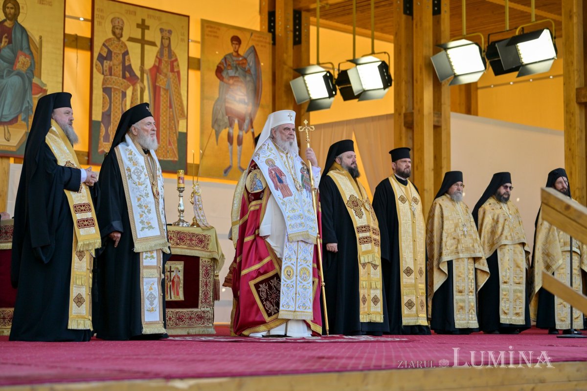 Sfântul Cuvios Dimitrie cel Nou, Ocrotitorul Bucureștilor, și Sfântul Cuvios Ioan Iacob de la Neamț - mărturisitori ai credinței ortodoxe și rugători isihaști 345561