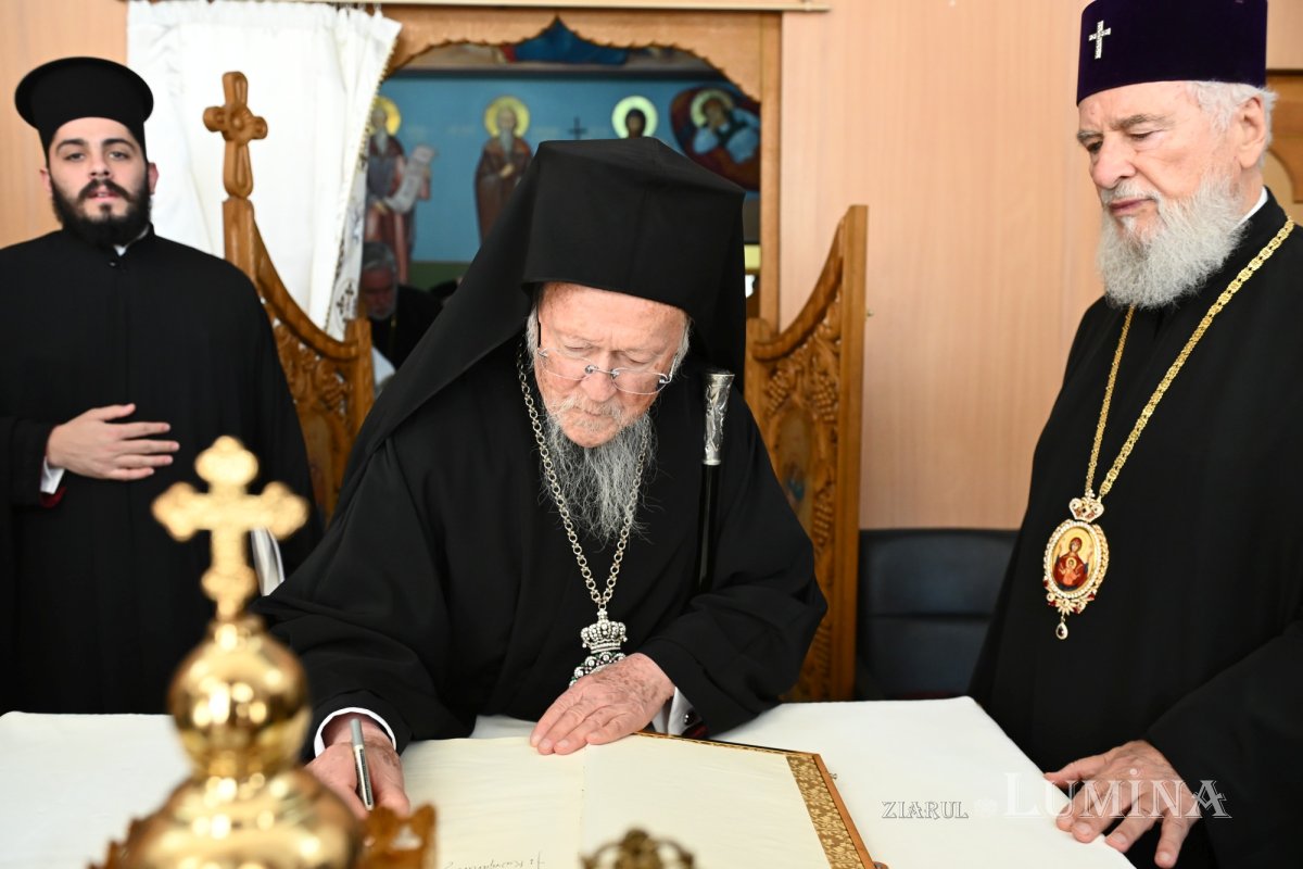 Distincție academică onorifică pentru Patriarhul Ecumenic 345796