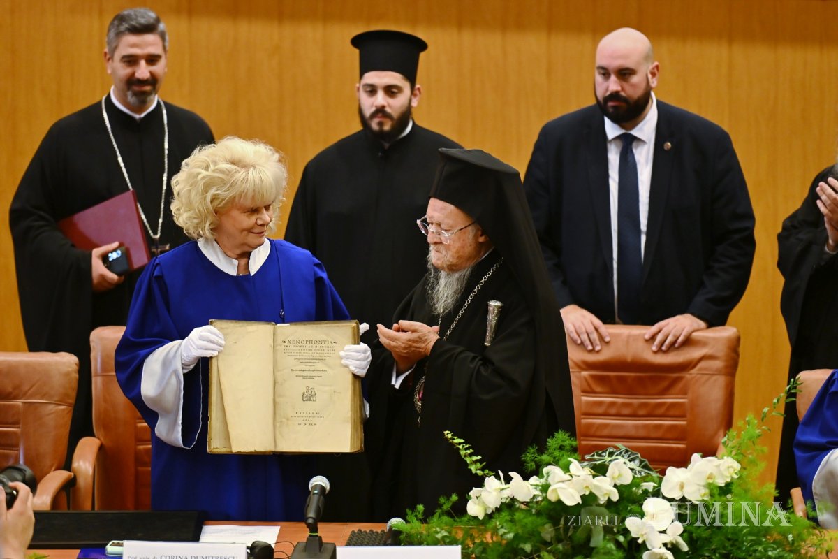 Distincție academică onorifică pentru Patriarhul Ecumenic 345808