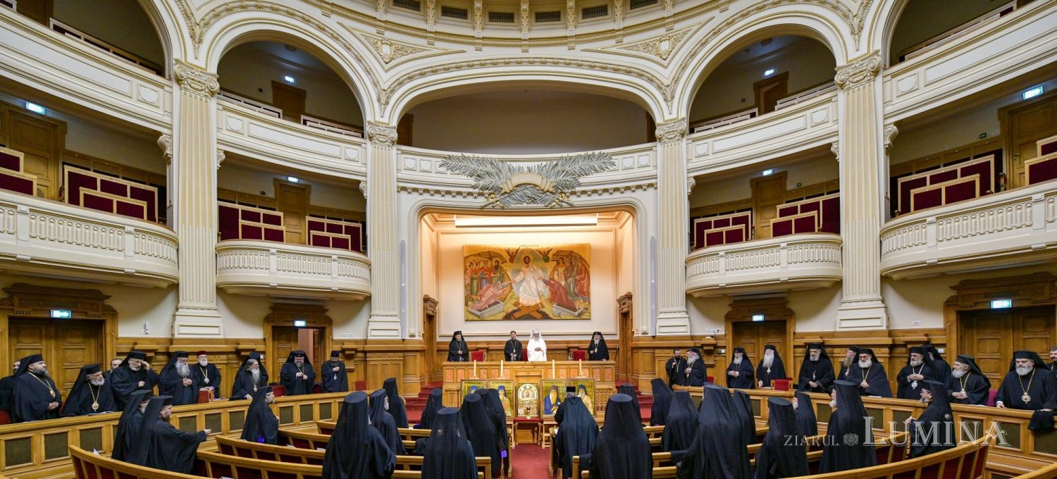 Ședință de lucru a Sfântului Sinod al Bisericii Ortodoxe Române 345779
