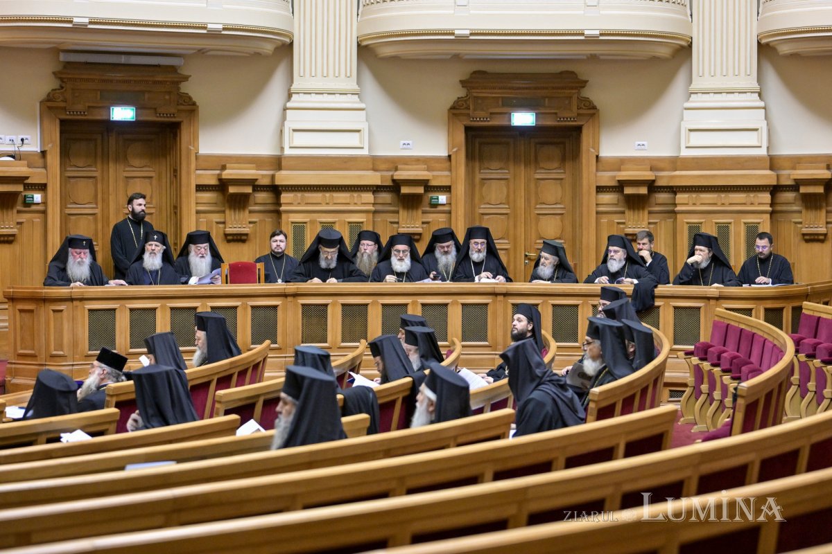 Ședință de lucru a Sfântului Sinod al Bisericii Ortodoxe Române 345784