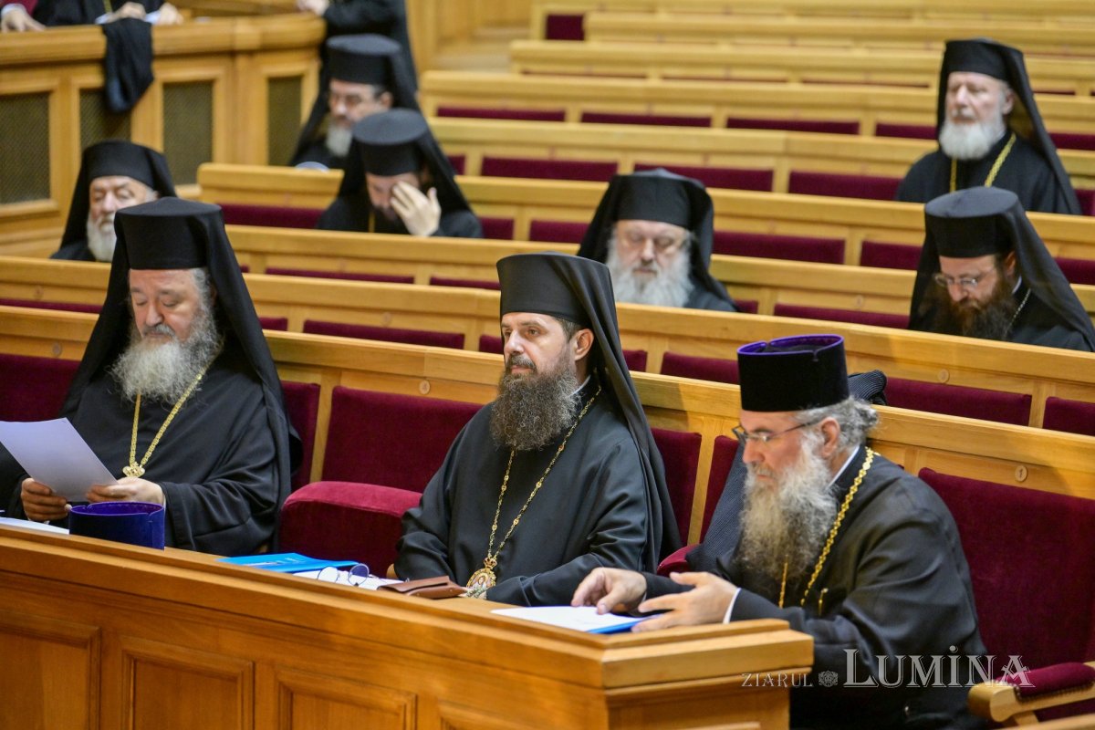 Ședință de lucru a Sfântului Sinod al Bisericii Ortodoxe Române 345785