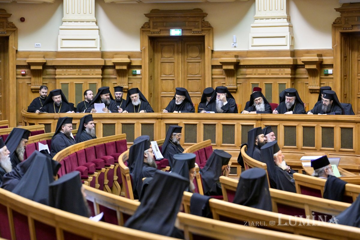 Ședință de lucru a Sfântului Sinod al Bisericii Ortodoxe Române 345788