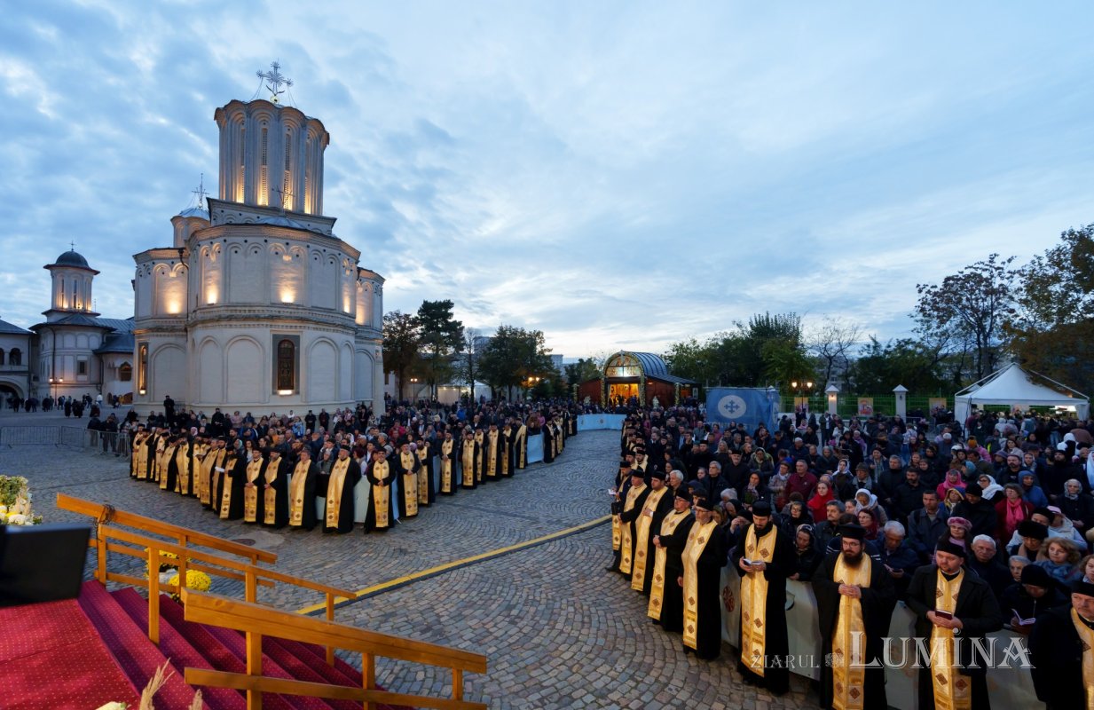 Cinstire la ceas de seară pentru ocrotitorul cetății Bucureștilor 345998