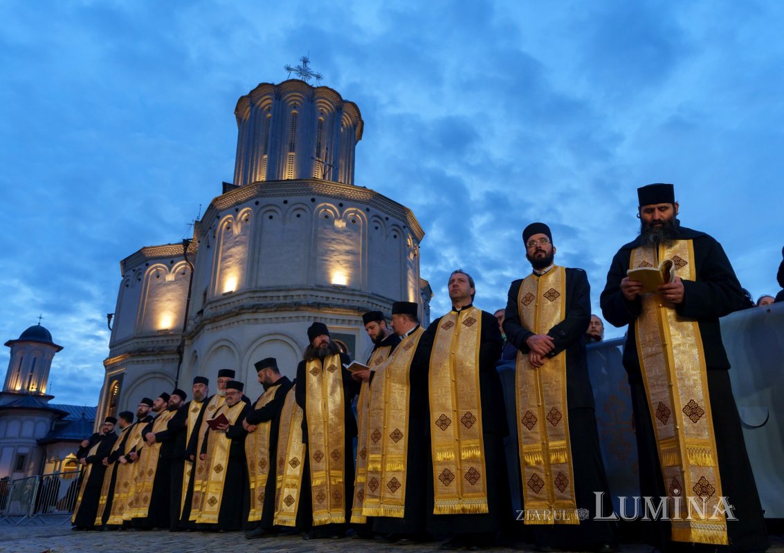 Cinstire la ceas de seară pentru ocrotitorul cetății Bucureștilor 346002