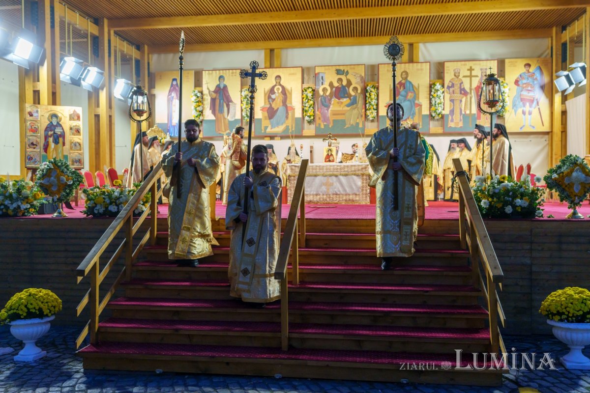 Cinstire la ceas de seară pentru ocrotitorul cetății Bucureștilor 346004