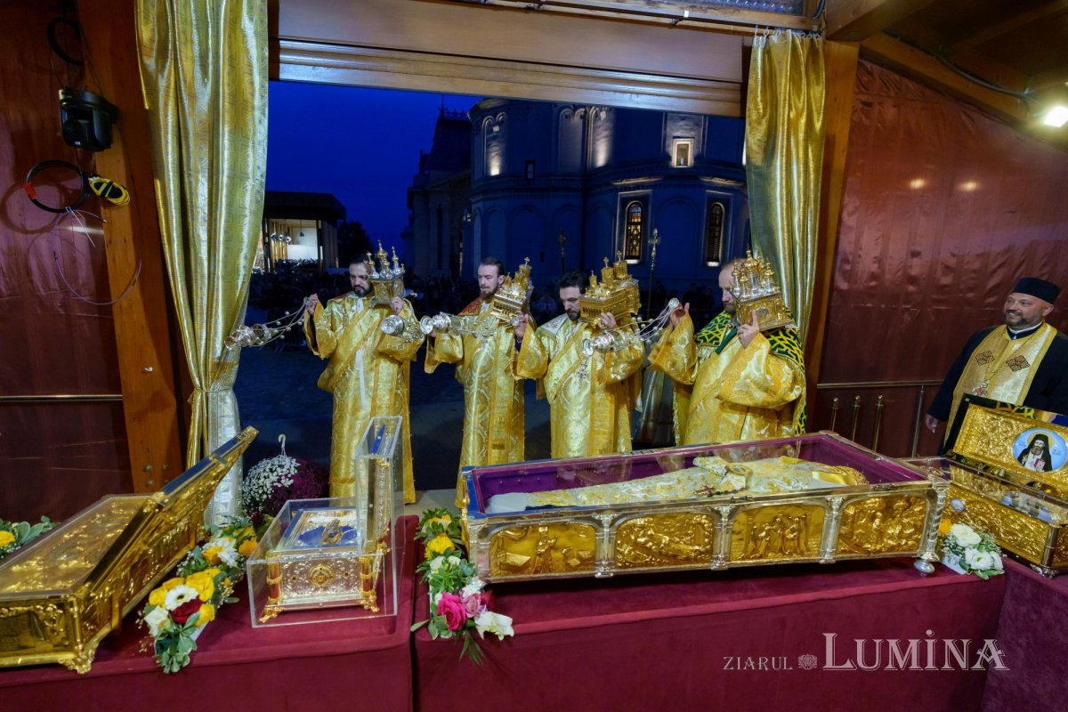 Cinstire la ceas de seară pentru ocrotitorul cetății Bucureștilor 346005