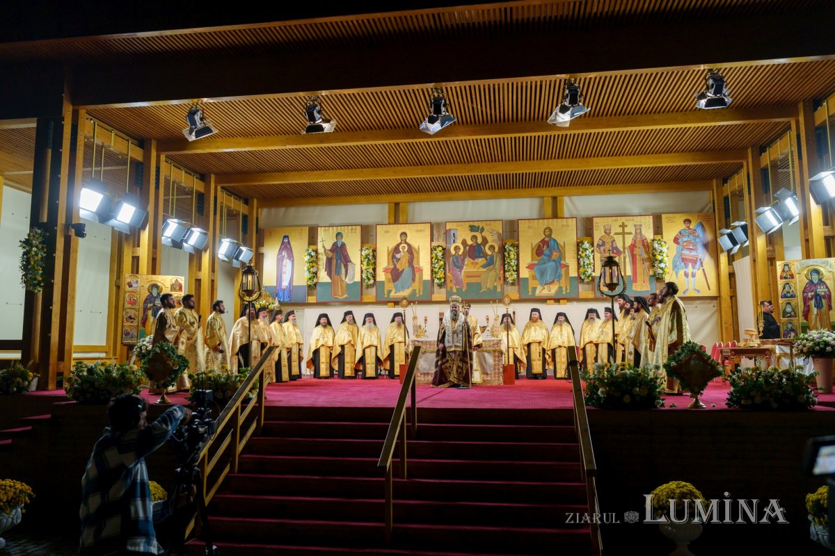 Cinstire la ceas de seară pentru ocrotitorul cetății Bucureștilor 346015