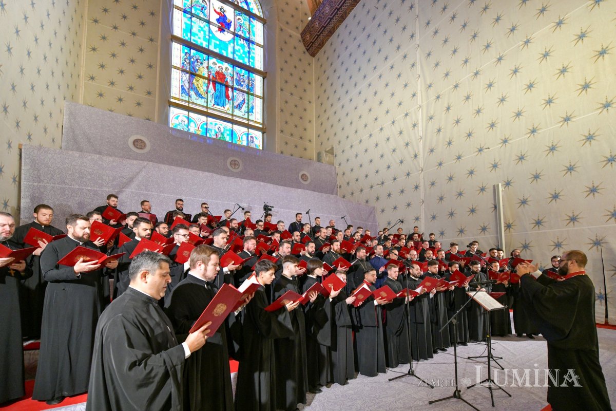 Ziua cea mare a Sfințirii picturii Catedralei Naționale 345917