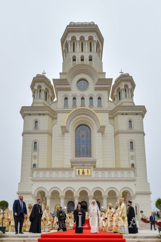 Ziua cea mare a Sfințirii picturii Catedralei Naționale 345921