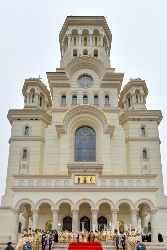 Ziua cea mare a Sfințirii picturii Catedralei Naționale 345927