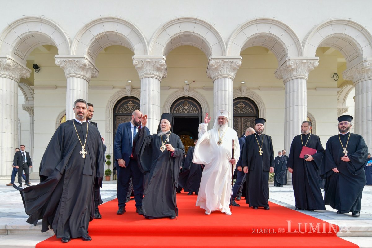 Ziua cea mare a Sfințirii picturii Catedralei Naționale 345966