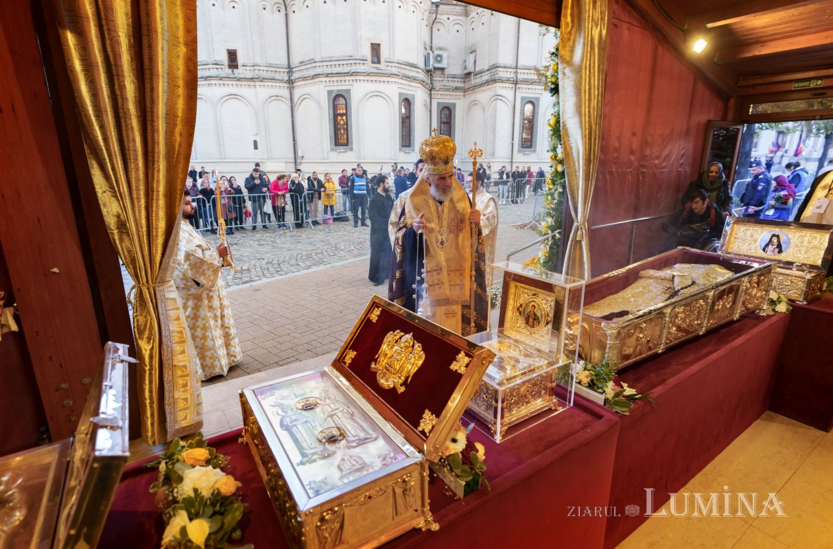 Priveghere în cinstea Sfântului Ierarh Iachint la Catedrala Patriarhală 346188