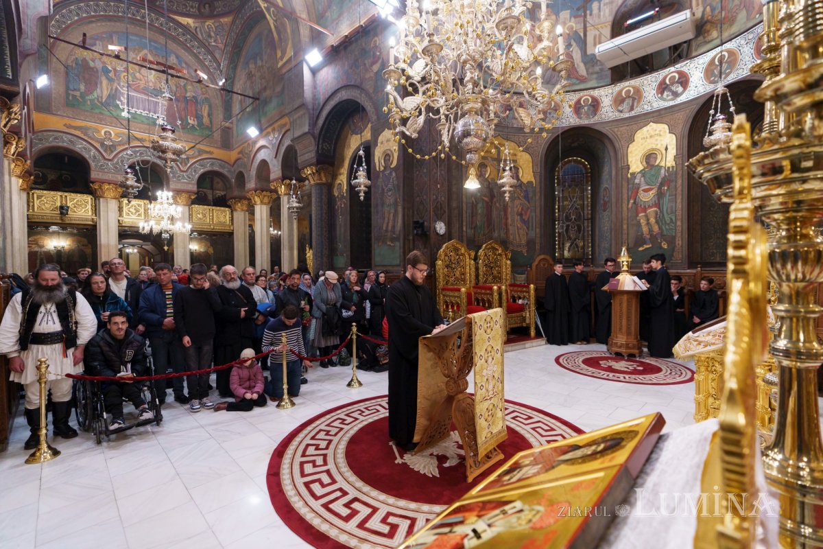 Priveghere în cinstea Sfântului Ierarh Iachint la Catedrala Patriarhală 346195