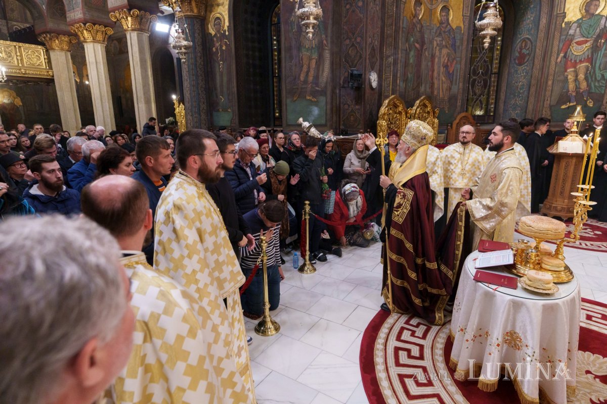 Priveghere în cinstea Sfântului Ierarh Iachint la Catedrala Patriarhală 346199