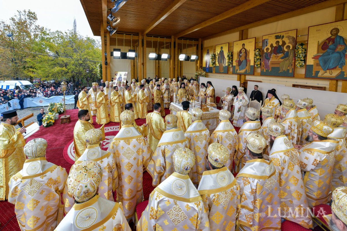 Serbare istorică a hramului de toamnă al Catedralei Patriarhale 346036