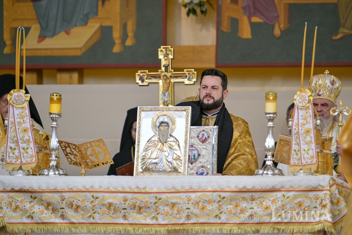Serbare istorică a hramului de toamnă al Catedralei Patriarhale 346037