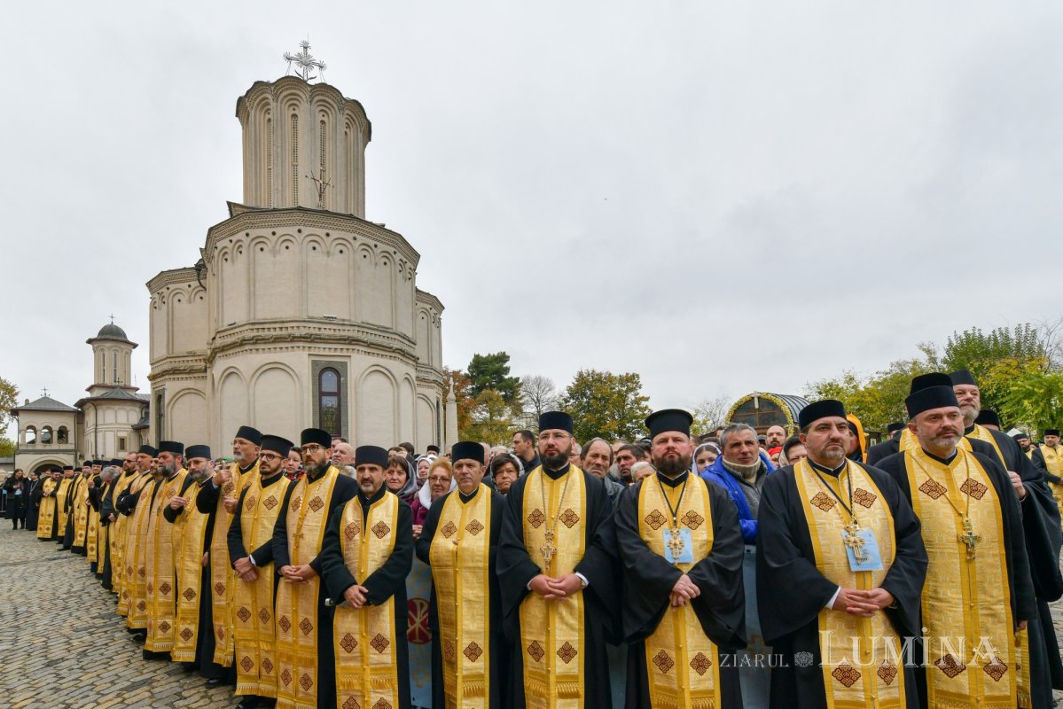Serbare istorică a hramului de toamnă al Catedralei Patriarhale 346038