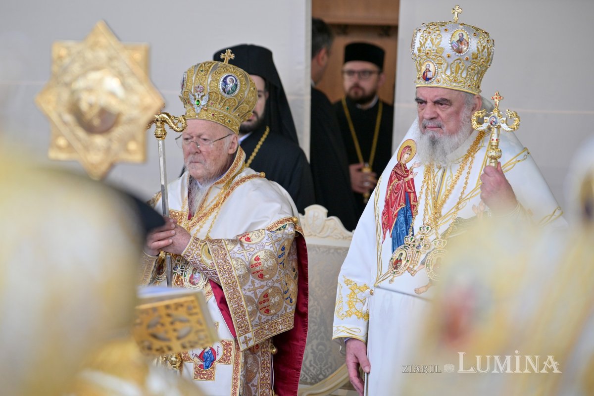 Serbare istorică a hramului de toamnă al Catedralei Patriarhale 346043