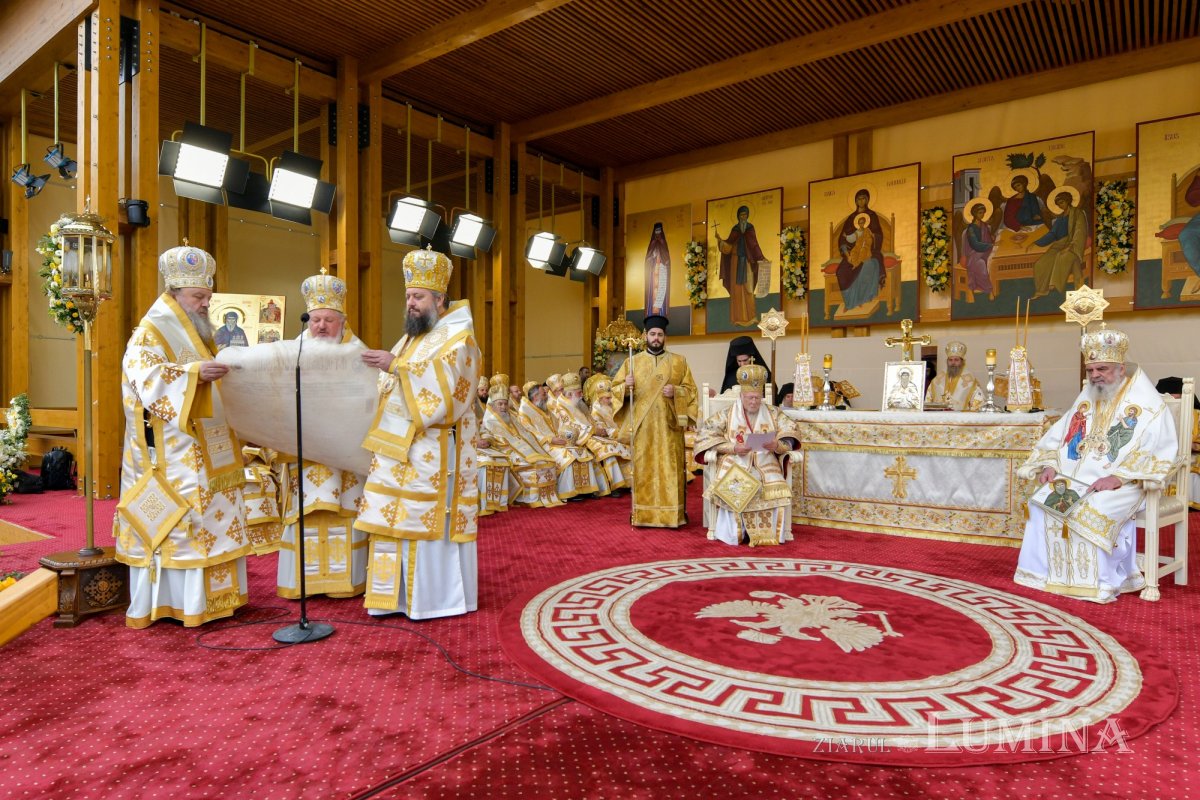 Serbare istorică a hramului de toamnă al Catedralei Patriarhale 346048