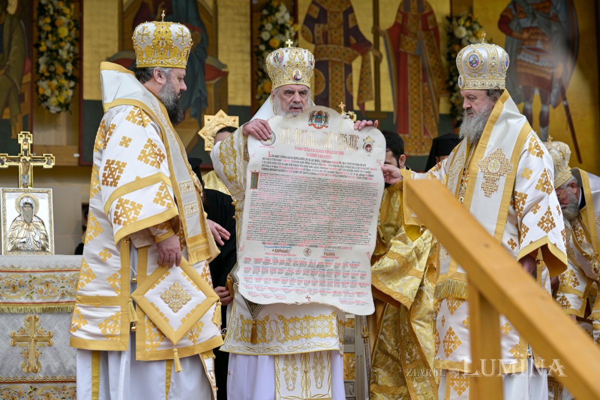 Serbare istorică a hramului de toamnă al Catedralei Patriarhale 346064