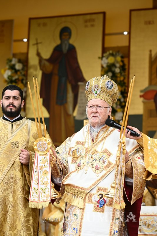 Serbare istorică a hramului de toamnă al Catedralei Patriarhale 346099